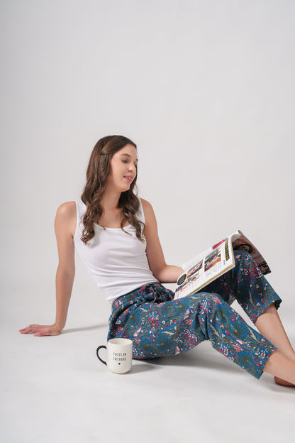 Cotton lounge & sleepwear pants with floral print, pockets, and elastic waistband perfect as book lovers gifts
